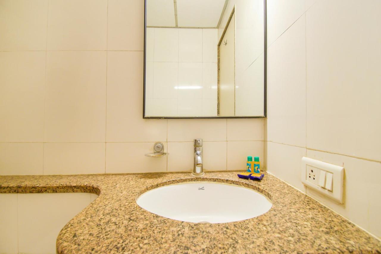 פונה Hotel Ashiyana מראה חיצוני תמונה