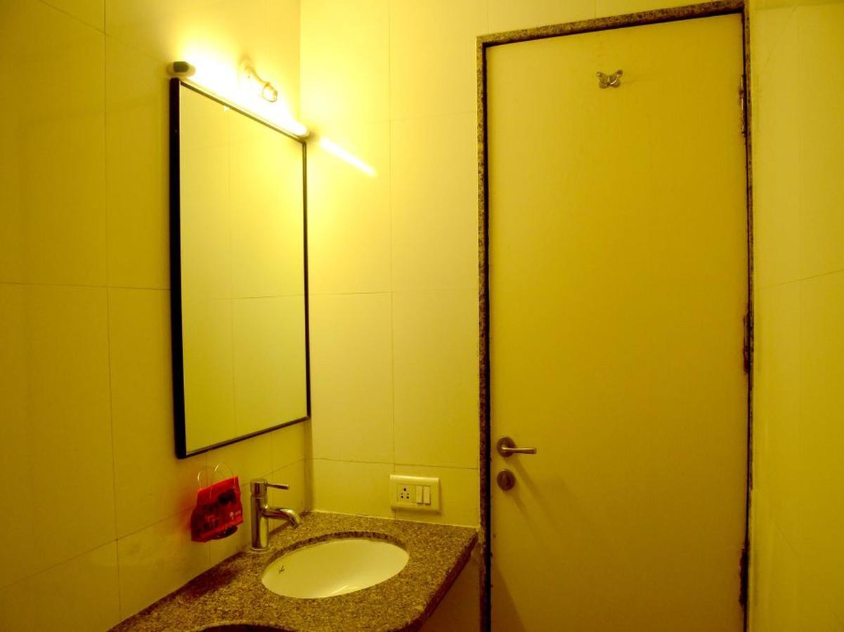 פונה Hotel Ashiyana מראה חיצוני תמונה